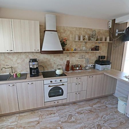 Juro Guest House Siauliai  Ngoại thất bức ảnh